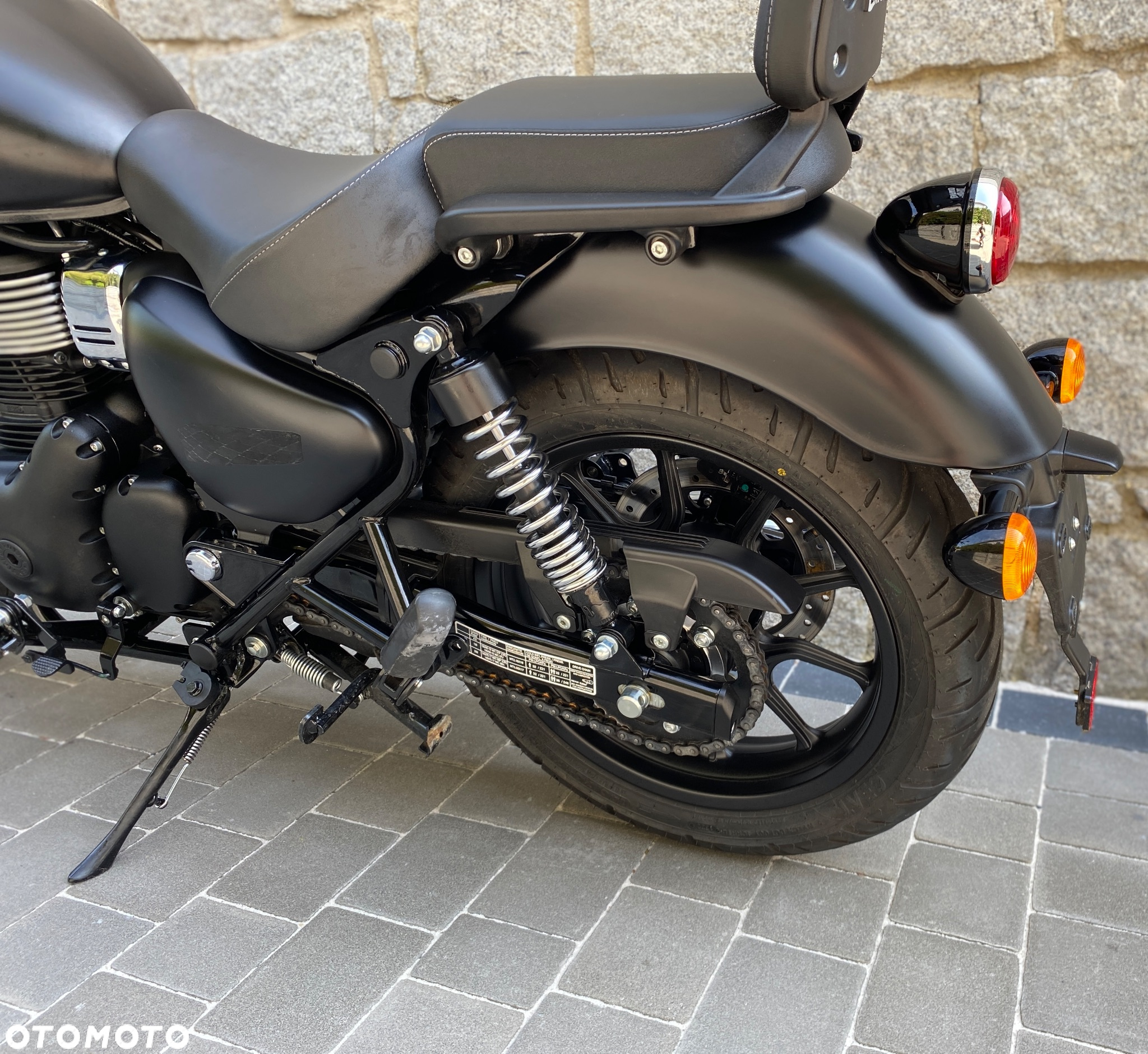 Royal Enfield Meteor - 18