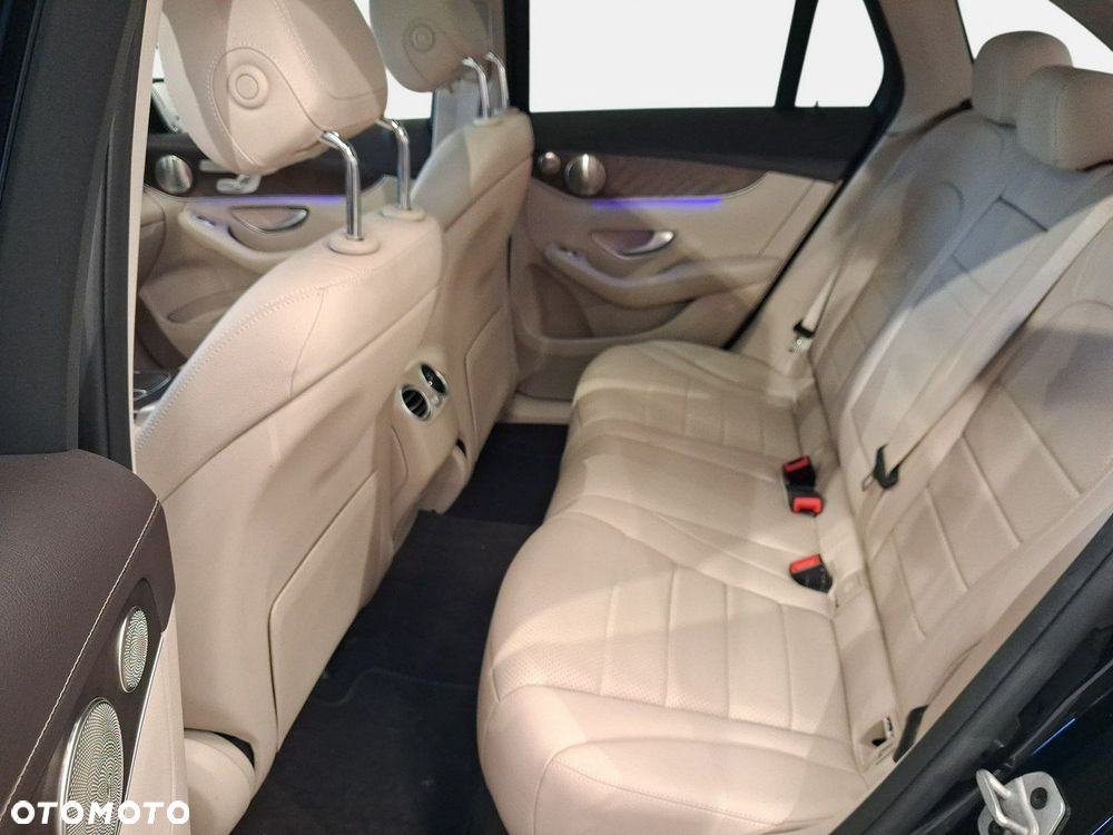 Mercedes-Benz GLC - 17