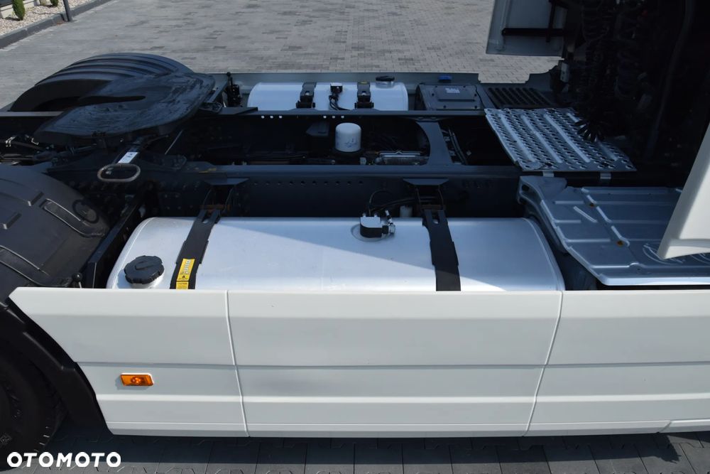 Volvo FH500 / EURO 6 / NOWY MODEL / KLIMATYZACJA POSTOJOWA / ACC / LEDY / 2 ZBIORNIKI PALIWA / FULL SPILERY / 2022 / SERWISOWANY / SPROWADZONY - 20