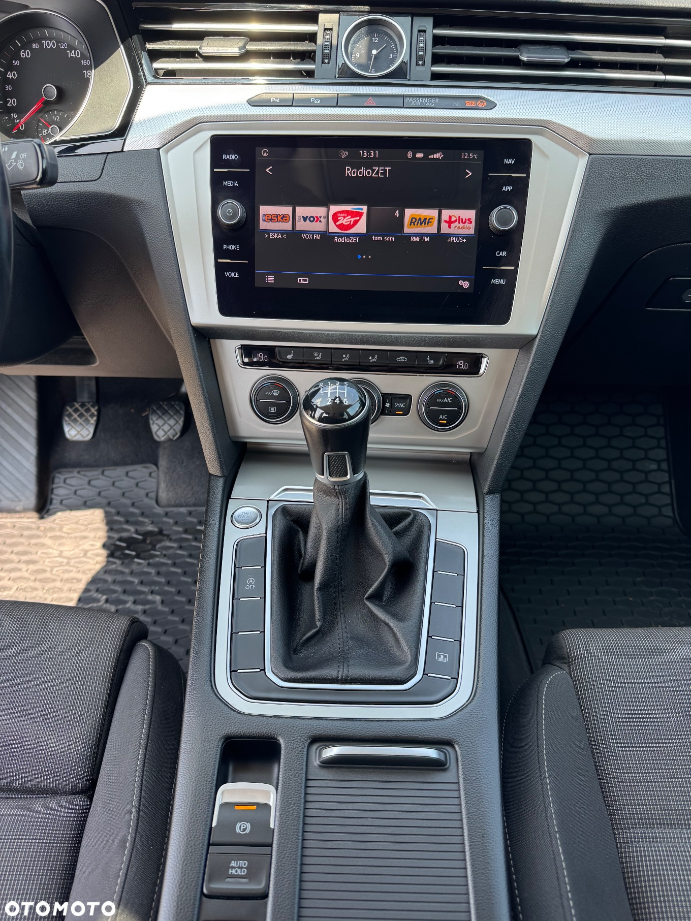 Volkswagen Passat 1.8 TSI BMT Comfortline - 12