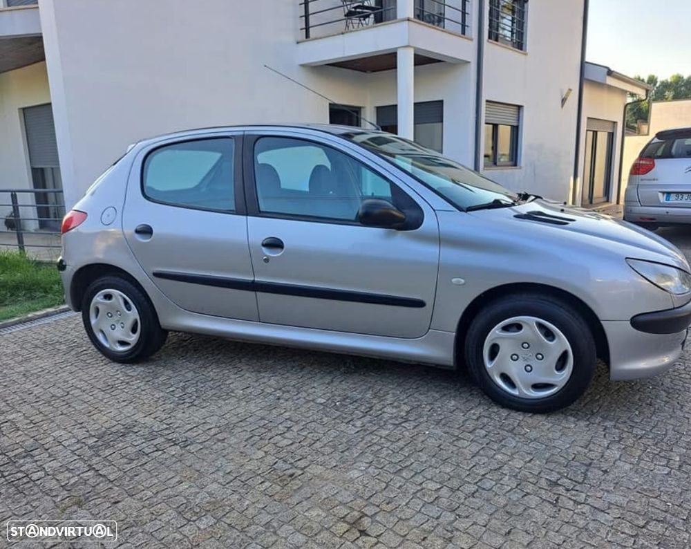 Peugeot 206 - 3
