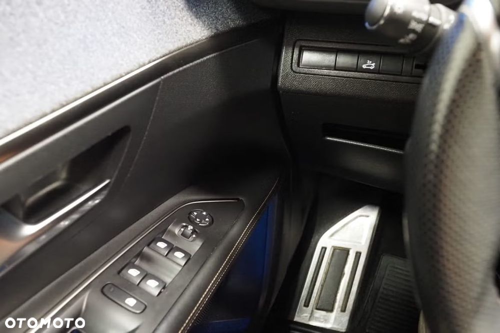 Peugeot 3008 BlueHDi 130 Stop & Start EAT8 Allure - 28
