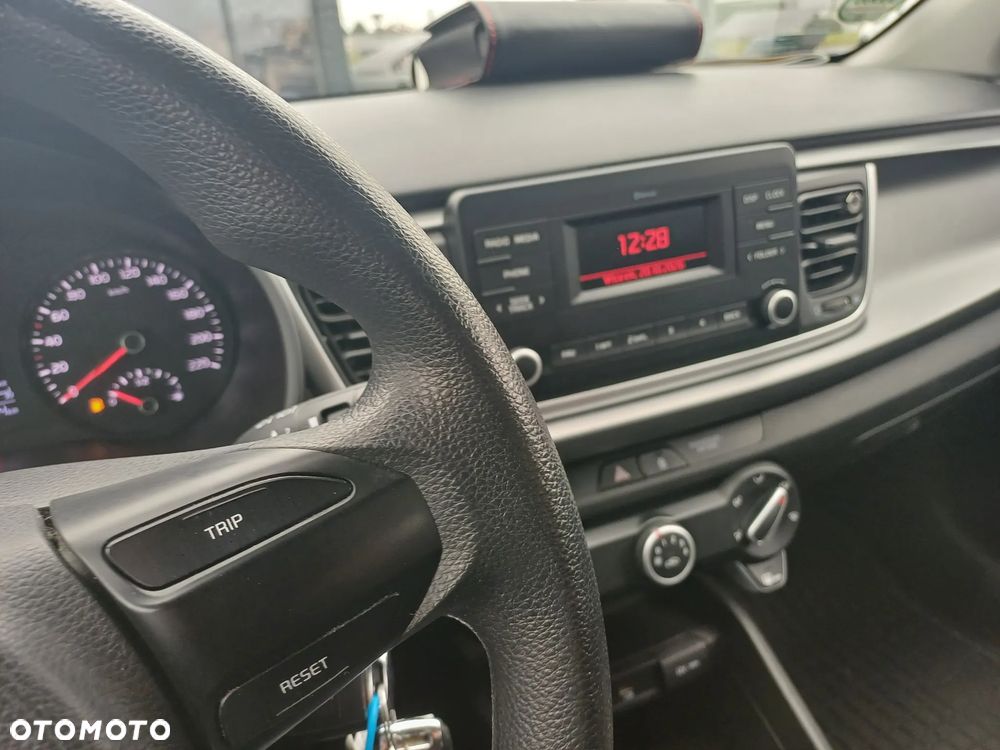 Kia Rio 1.2 M - 19