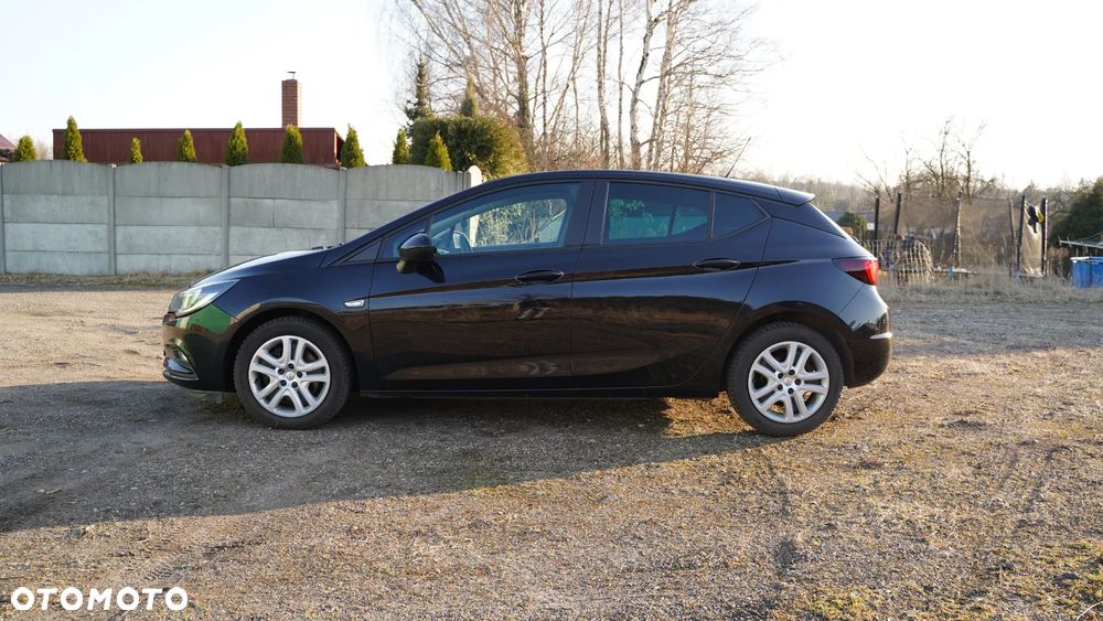 Opel Astra 1.6 CDTI Dynamic S&S - 2