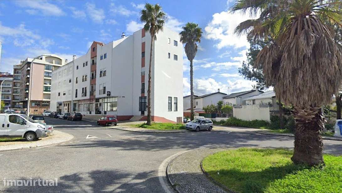 Apartamento T0 - Leiria - Grande imagem: 4/5