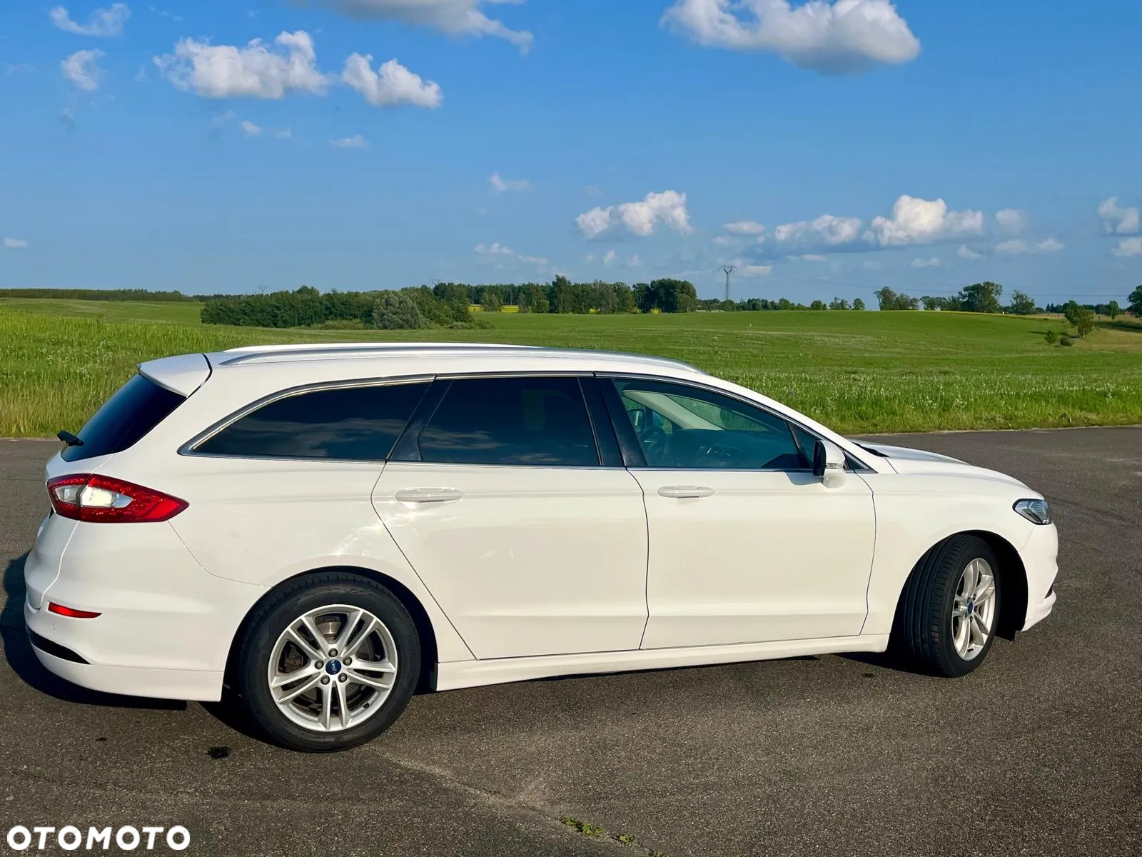 Ford Mondeo 2.0 TDCi Titanium PowerShift - 4