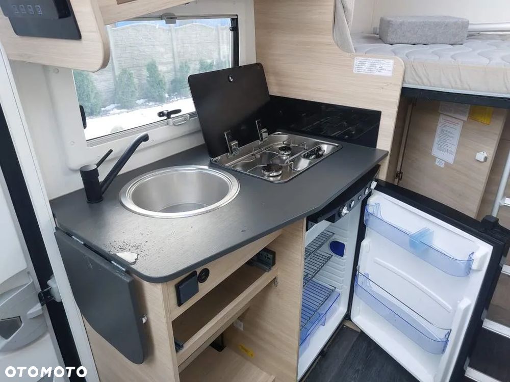 Ford CHALLENGER - 18