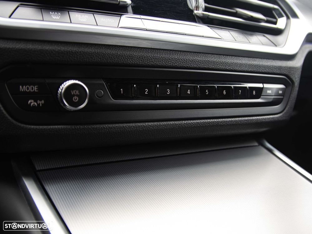 BMW 320 d Auto - 33