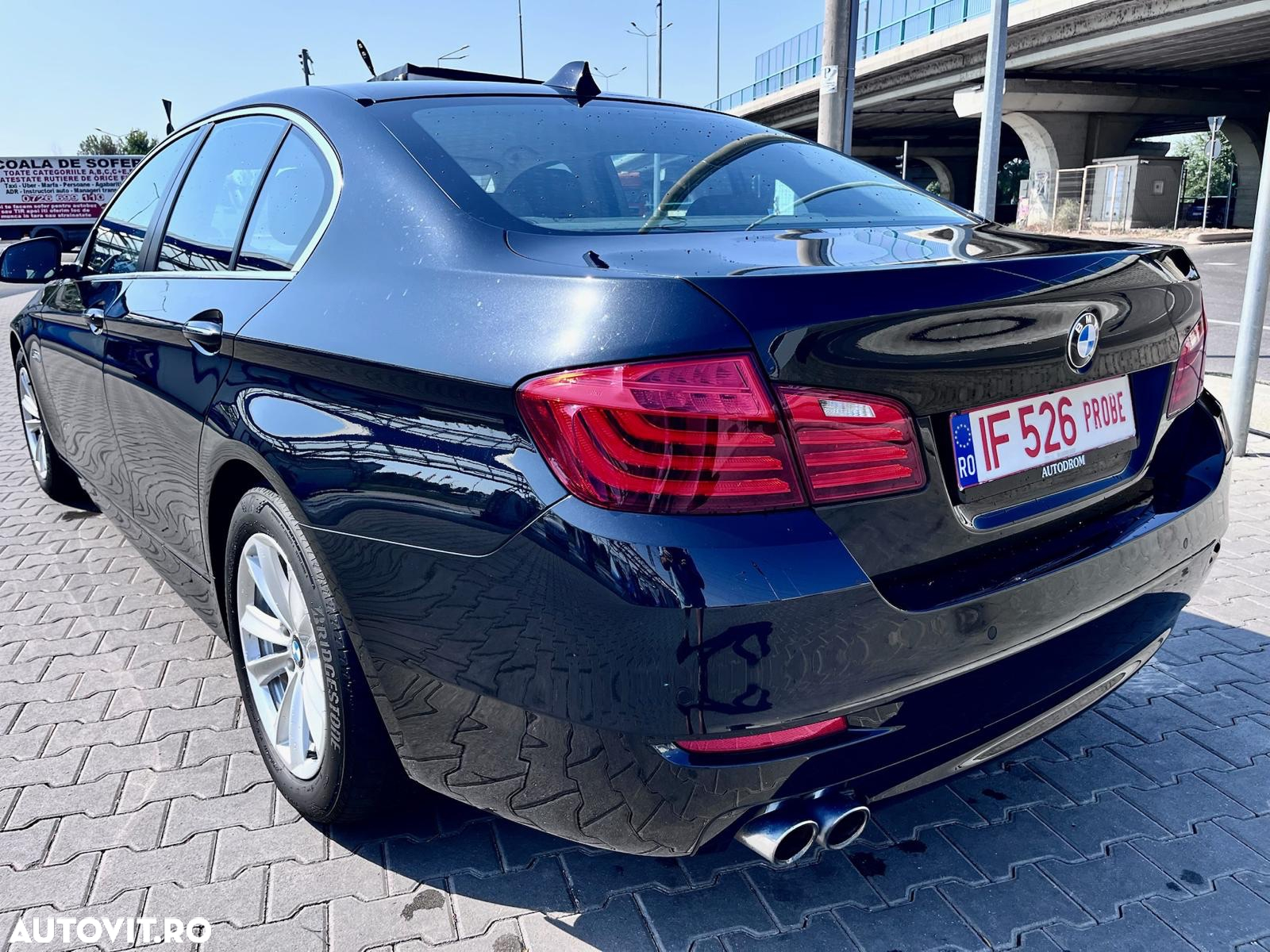 BMW Seria 5 520d Aut. Luxury Line - 11