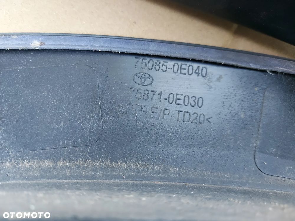 Toyota Highlander 19- Listwa Błotnika R Przód - 4