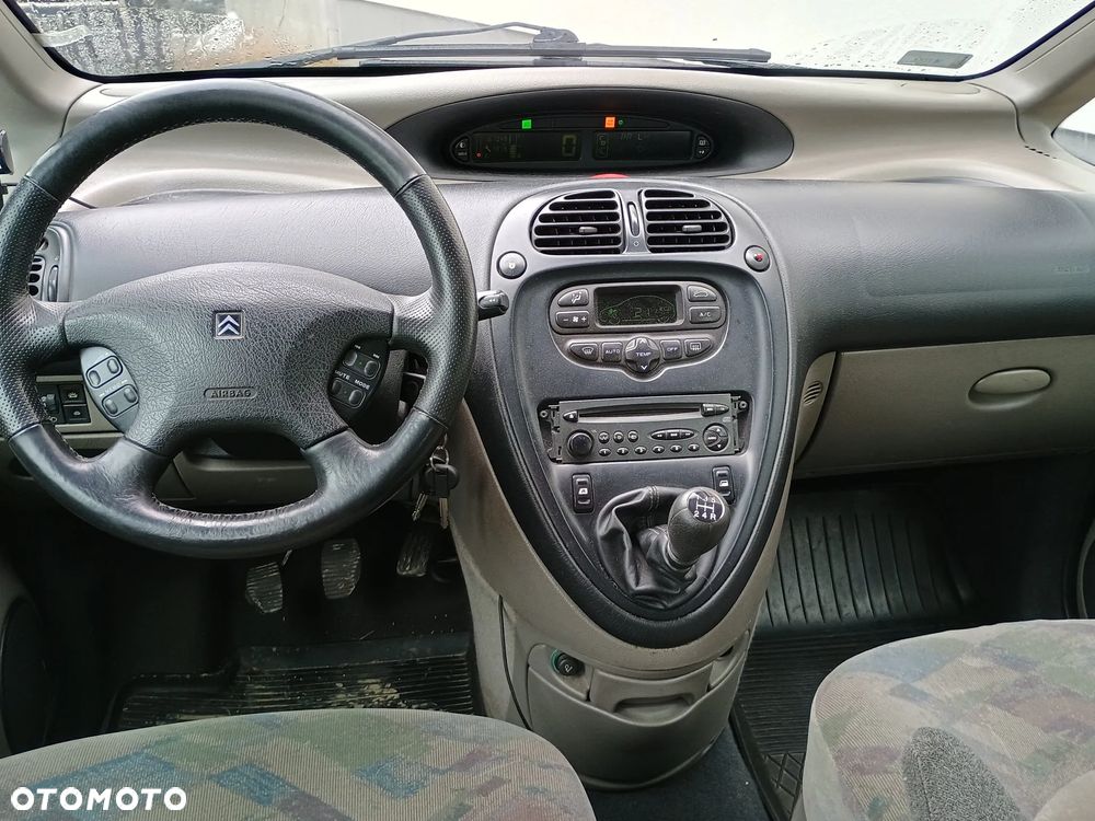 Citroën C4 Picasso - 6