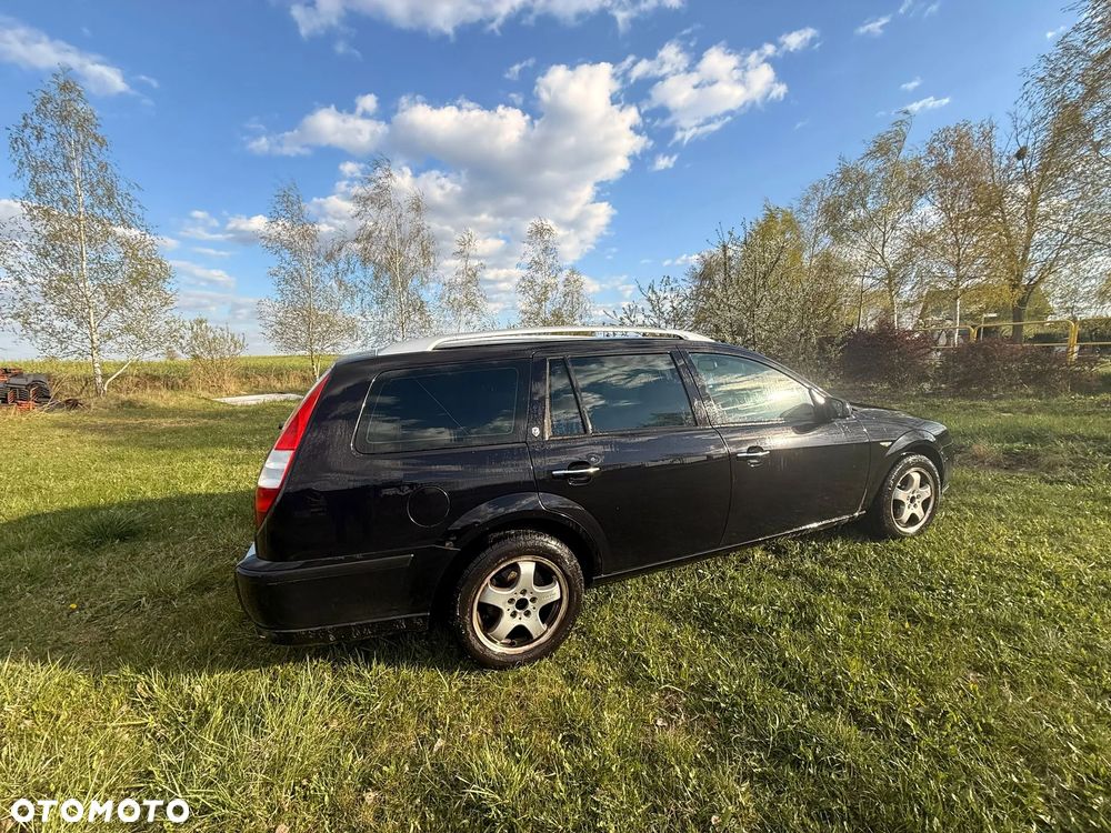 Ford Mondeo 2.0 Ghia - 4