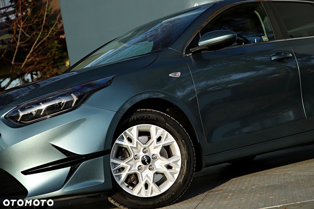 Kia Ceed 1.5 T-GDI M - 3