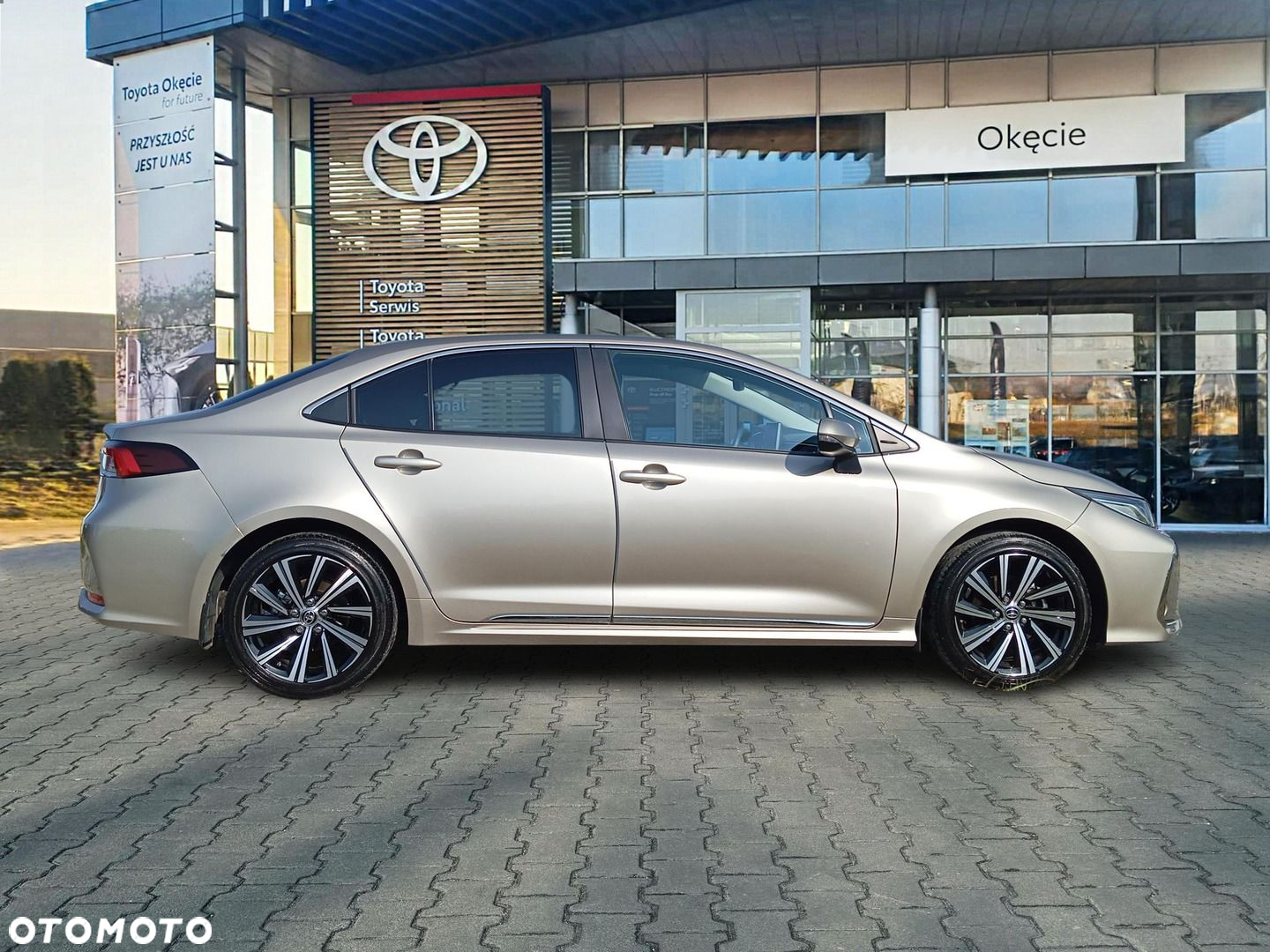 Toyota Corolla - 8