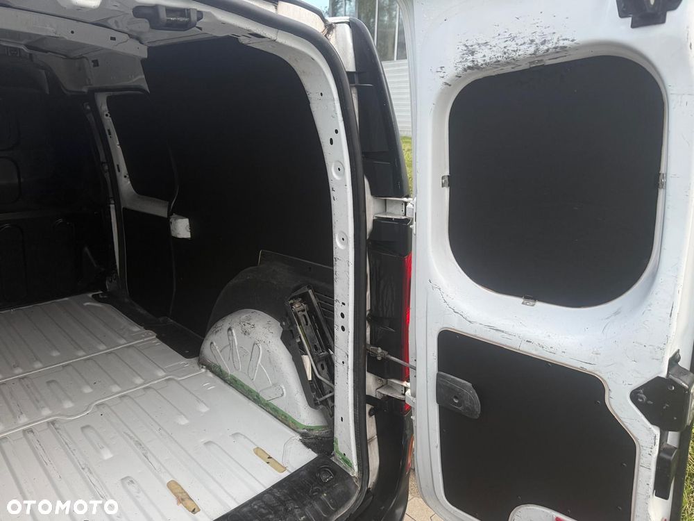 Mercedes-Benz CITAN - 11