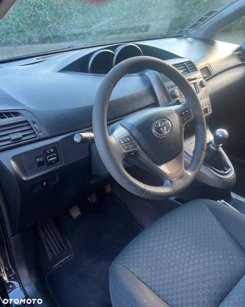 Toyota Verso 2.0 D-4D Executive - 11