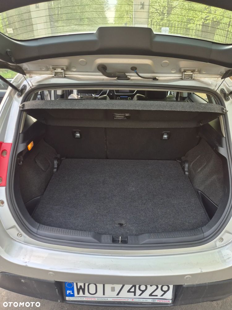 Toyota Auris 1.6 Edition - 16