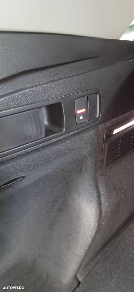 Audi Q5 2.0 40 TDI quattro S tronic Design - 23