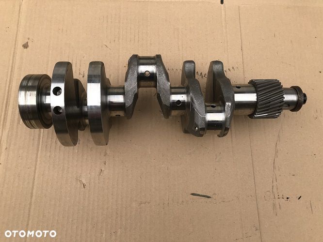 YANMAR 3TNV 88 wał korbowy silnika - 4
