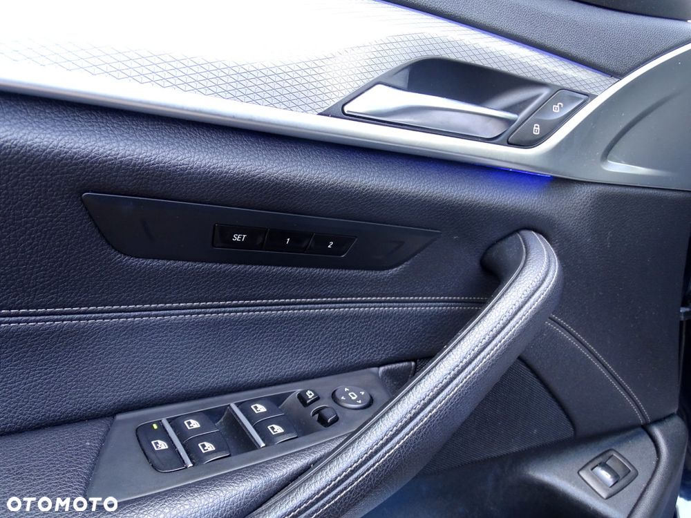 BMW Seria 5 520d Efficient Dynamics Edition - 9