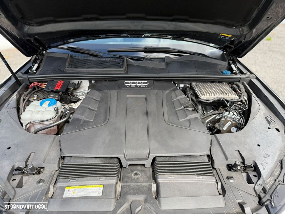 Audi Q7 3.0 TDI quattro tiptronic 7L - 43