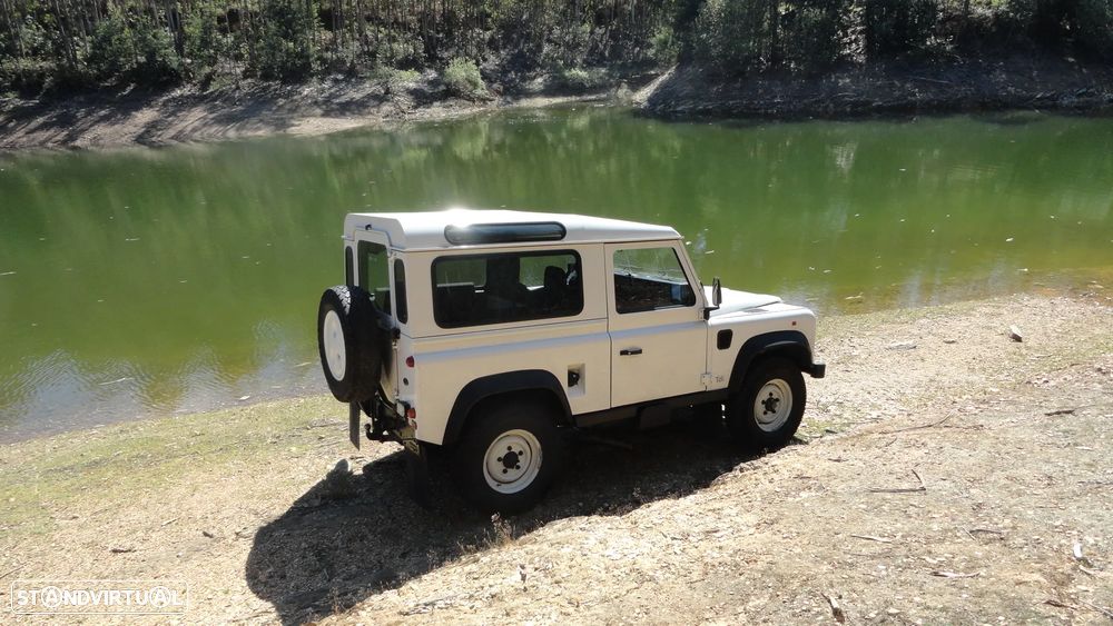 Land Rover Defender 90 2.5 TDi Metal Top - 5