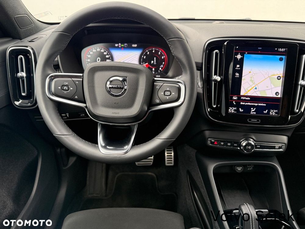 Volvo XC 40 - 18