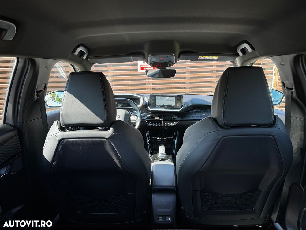 Peugeot 2008 1.2 PureTech EAT8 STT GT - 14