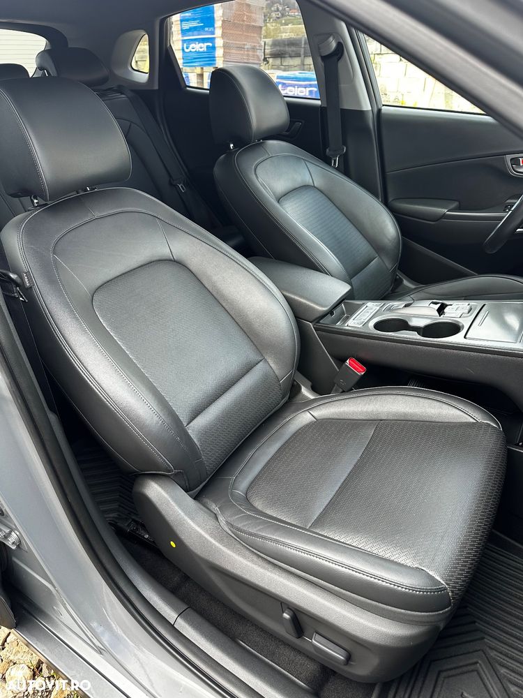 Hyundai KONA EV Premium - 27