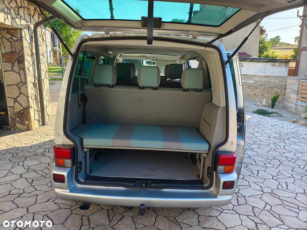 Volkswagen Multivan - 15
