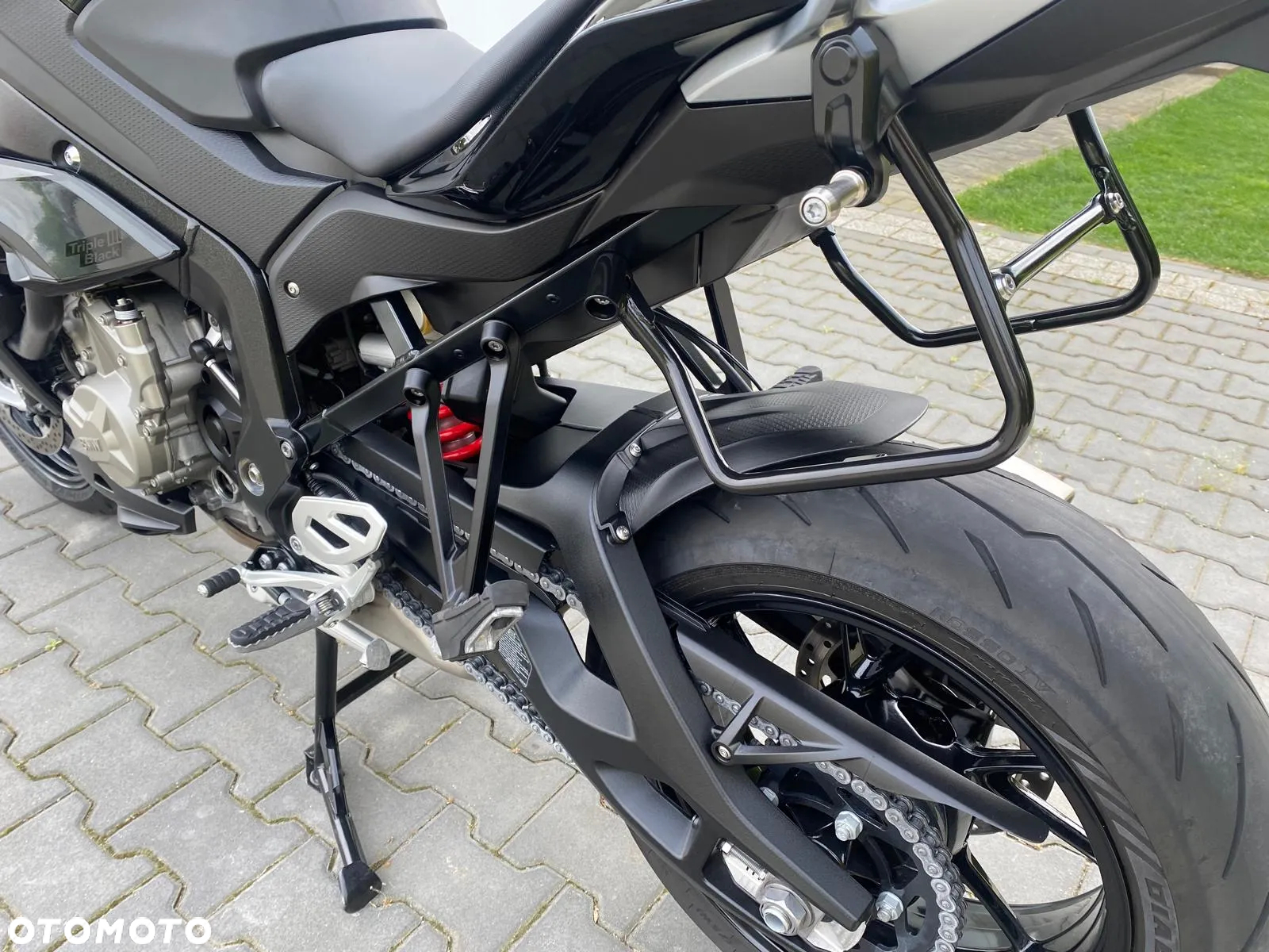 BMW XR - 18