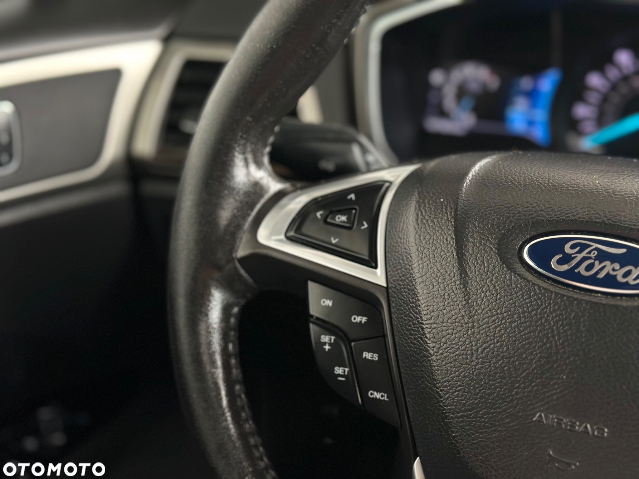 Ford Fusion - 27