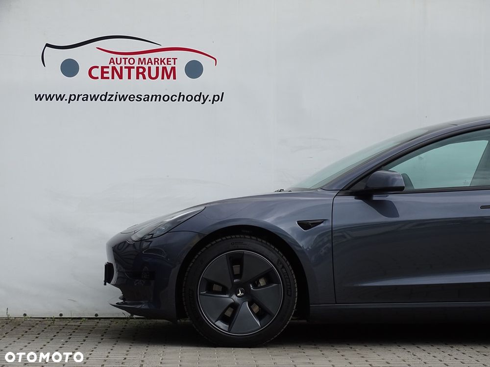 Tesla Model 3 - 2