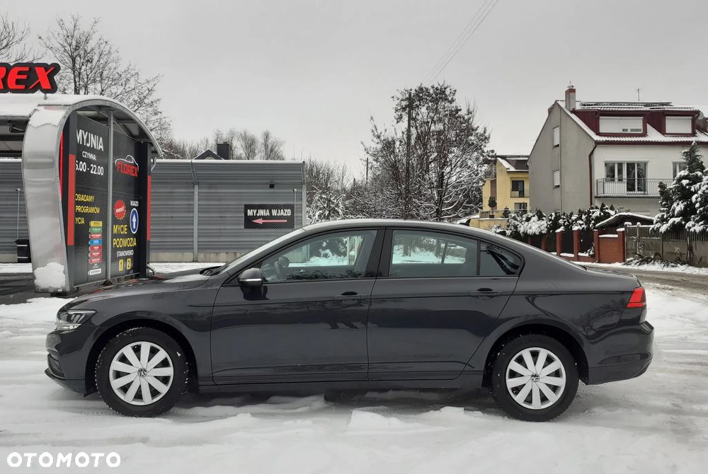 Volkswagen Passat - 3