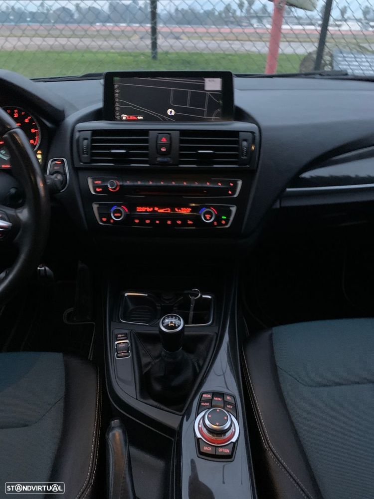 BMW 118 d Pack M - 24