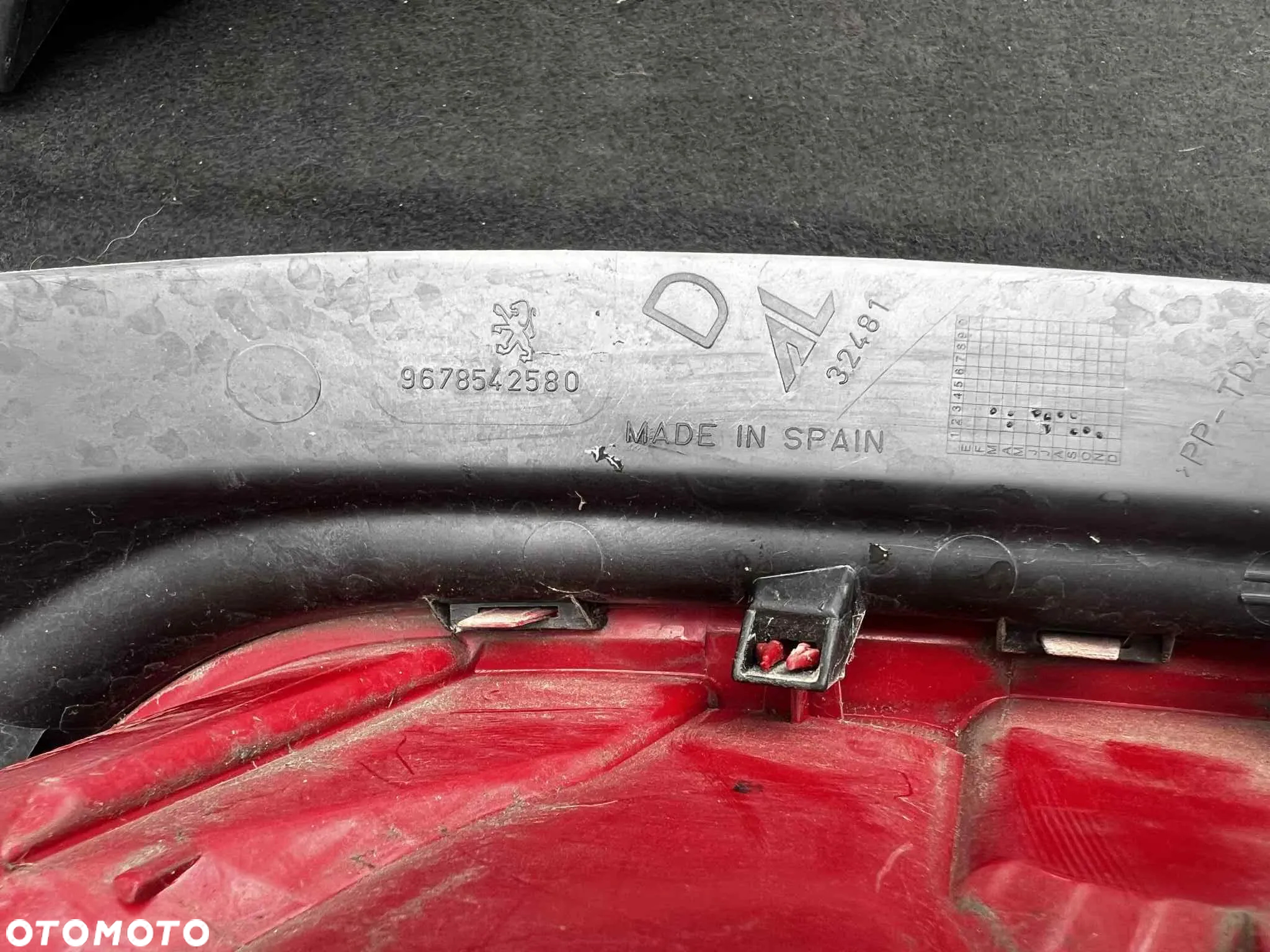 Peugeot 301 Reflektor Lampa przód lewa Europa 9675139080 90014421- LAMPY TYLNE - Lewa 9678542780 Prawa 9678542580 - 8