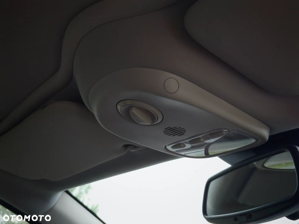 Peugeot 407 - 17