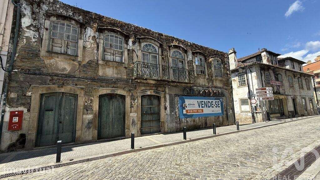 Prédio em Peso da Régua e Godim de 1092,00 m2 - Grande imagem: 2/30