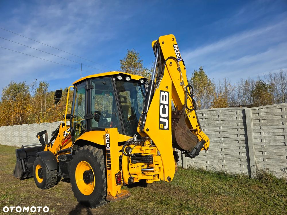 JCB - 10