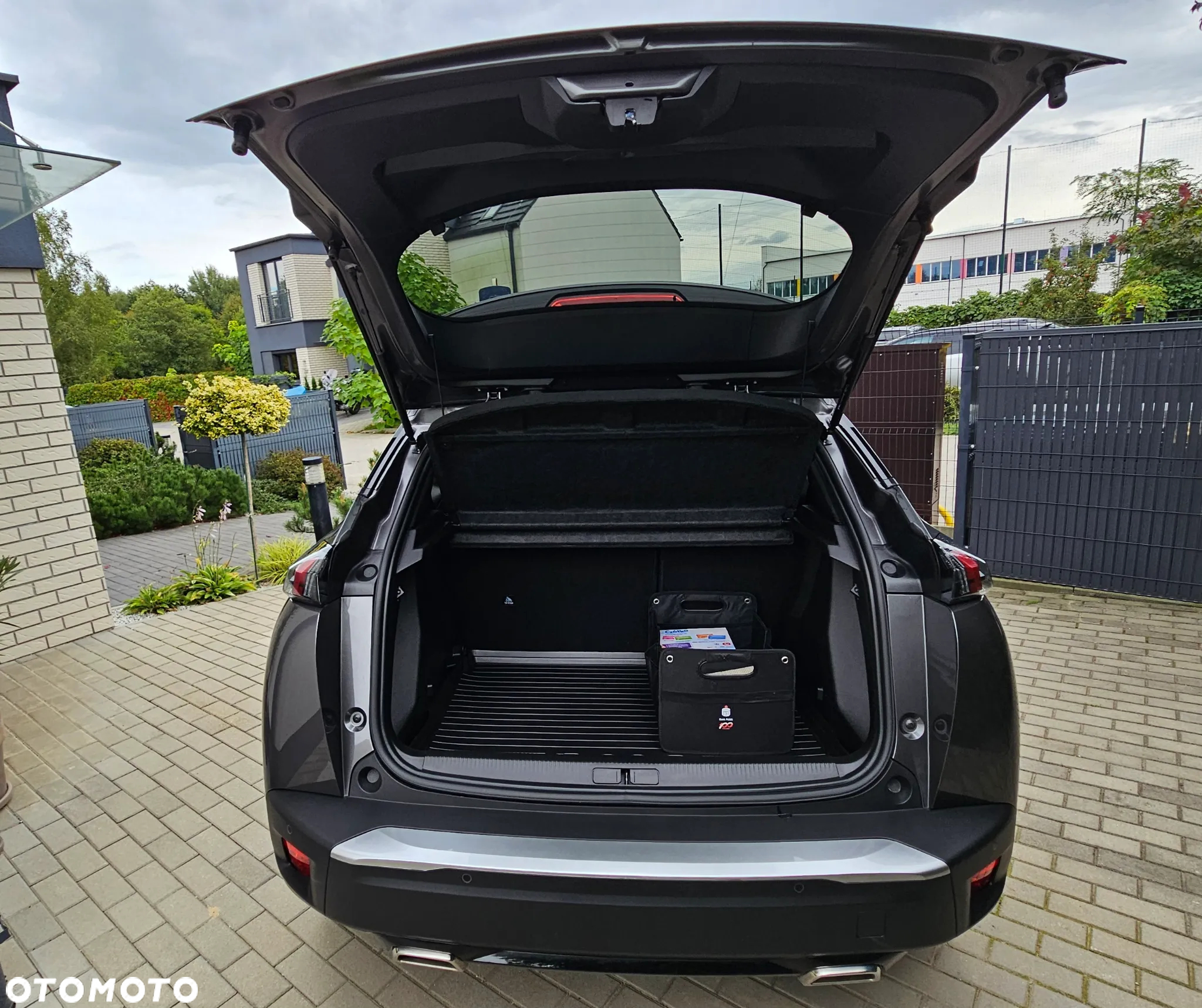 Peugeot 2008 1.2 PureTech Allure Pack S&S EAT8 - 6