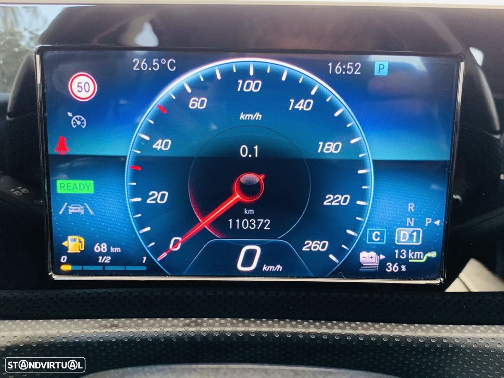 Mercedes-Benz A 250 Limousine e AMG Line - 18