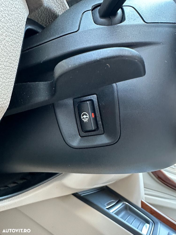 BMW Seria 3 320d Aut. Modern Line - 38