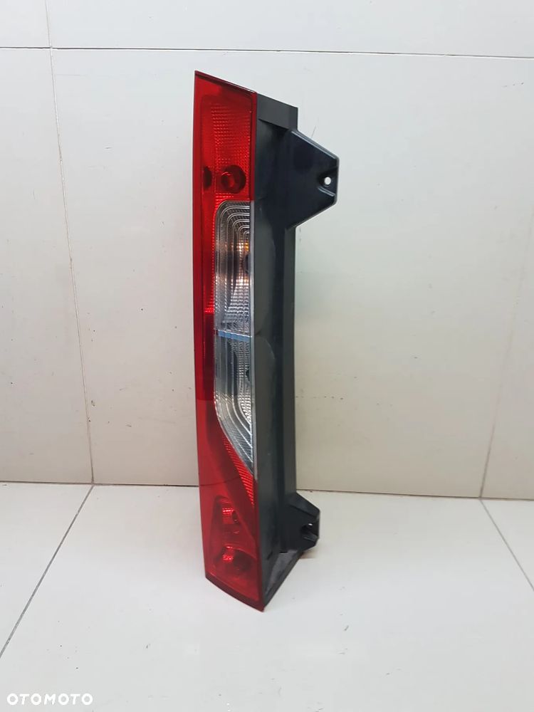 MERCEDES SPRINTER W910 19- LAMPA LEWA TYLNA TYŁ - 5