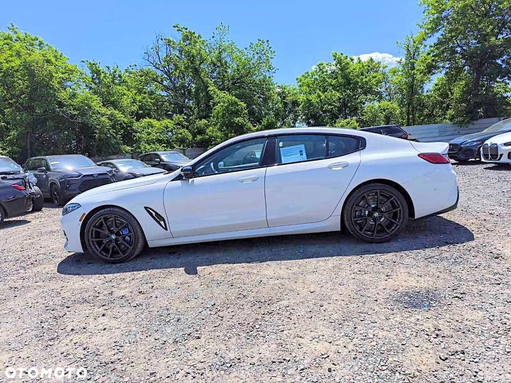 BMW Seria 8 - 14