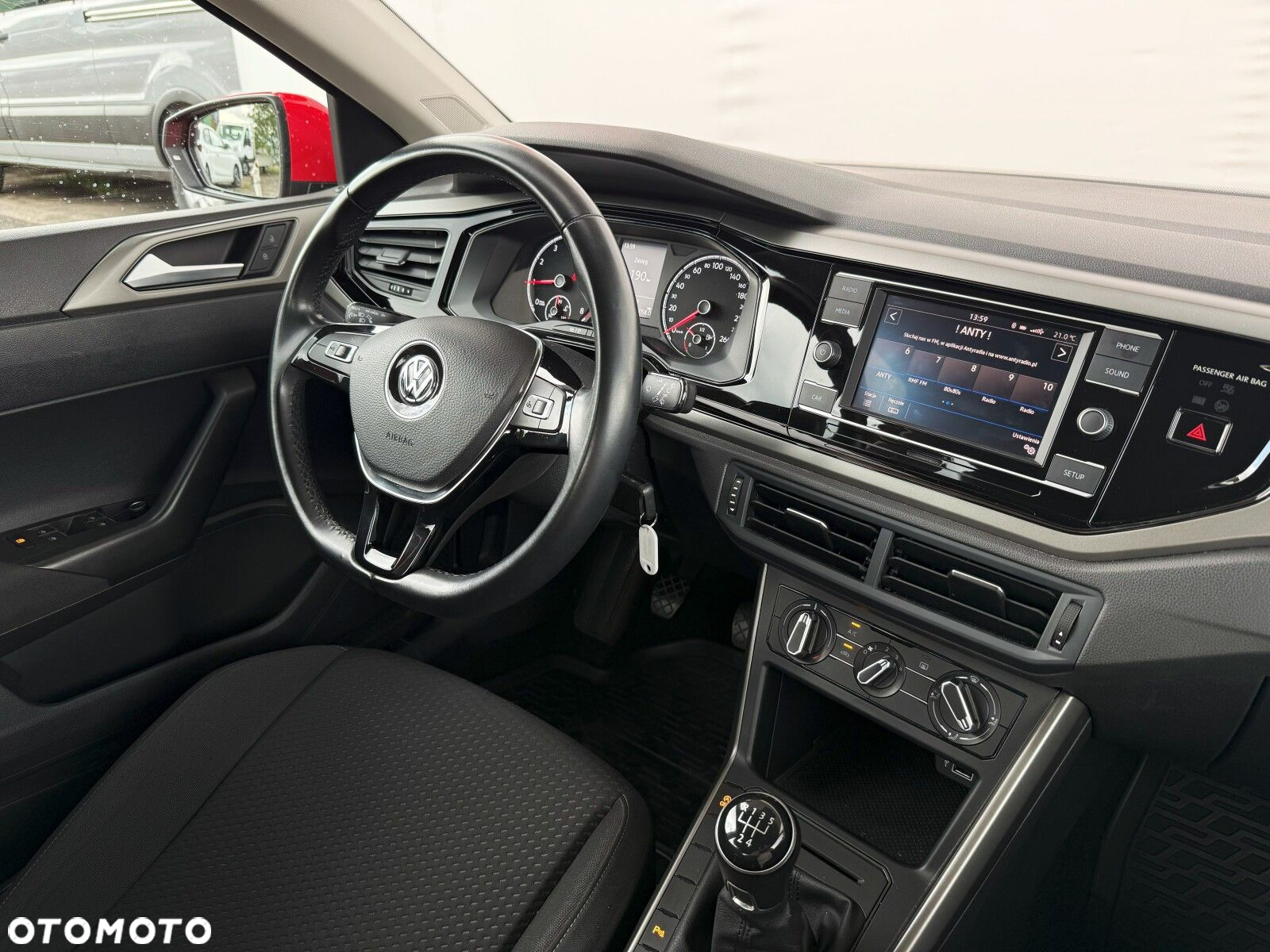 Volkswagen Polo 1.0 TSI Comfortline - 27