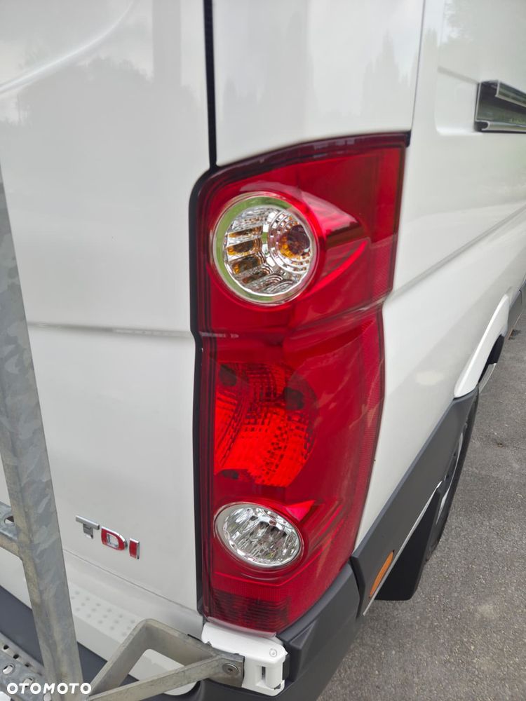 Volkswagen Crafter Średniak - 24