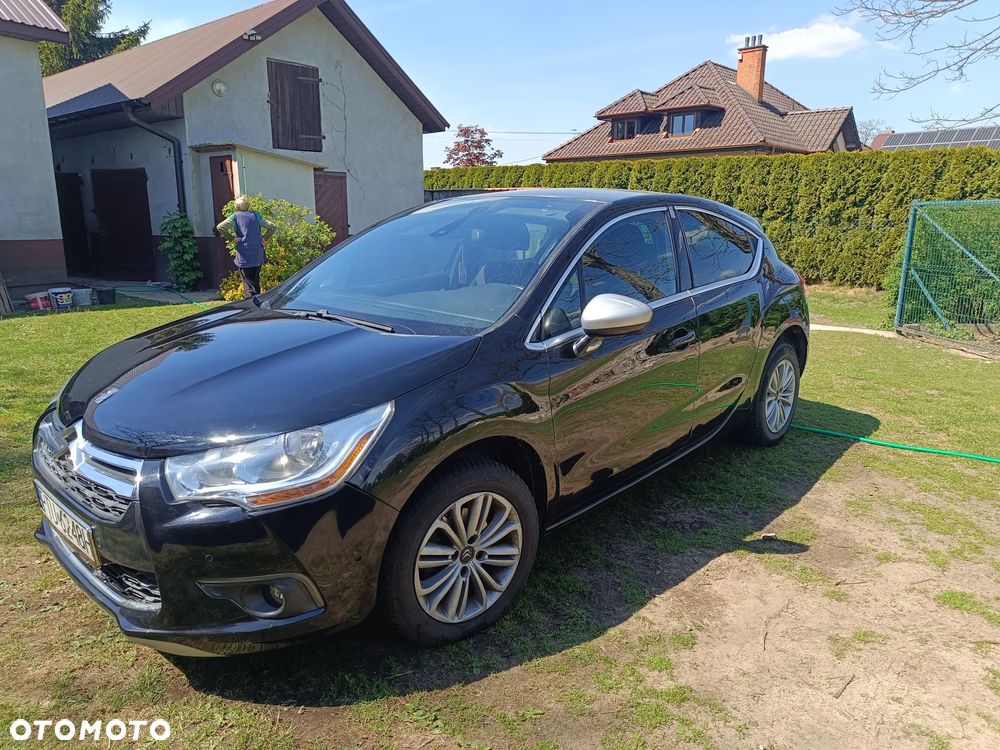 Citroën DS4 e-HDi 115 Chic - 11