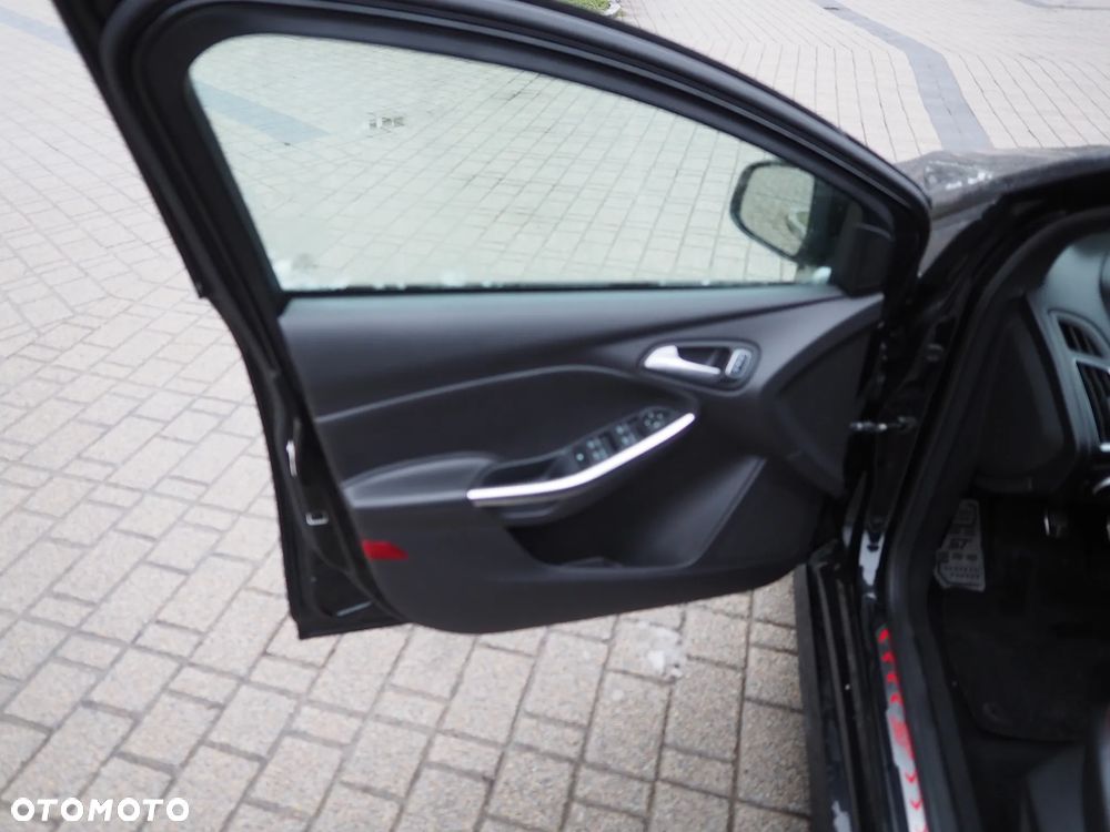 Ford Focus 2.0 TDCi ST-2 - 14