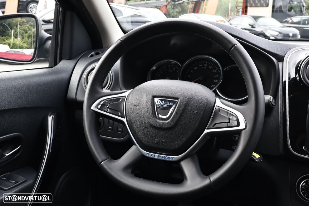 Dacia Sandero 0.9 TCe Stepway - 10