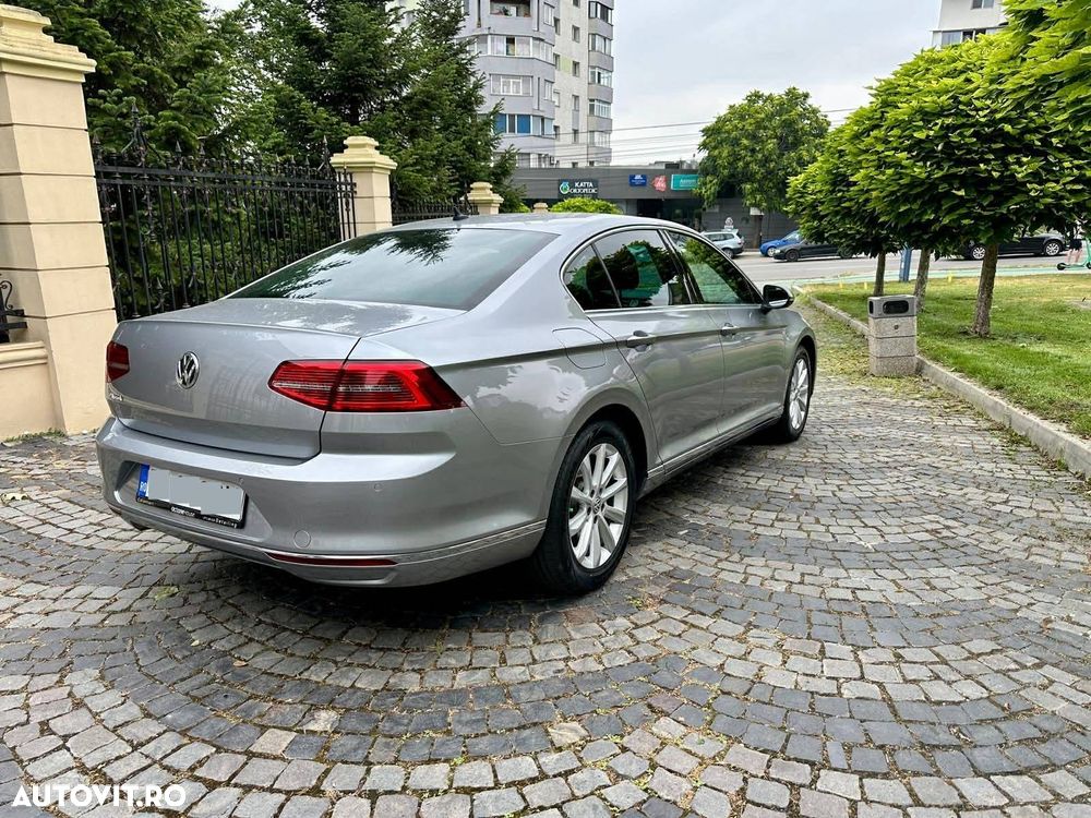 Volkswagen Passat 2.0 TDI DSG (BlueMotion Technology) Highline - 3